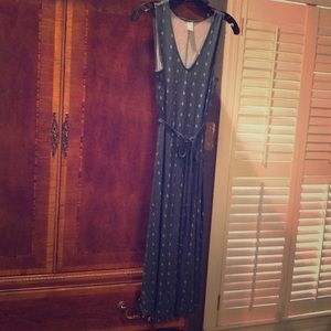 MATERNITY midi dress